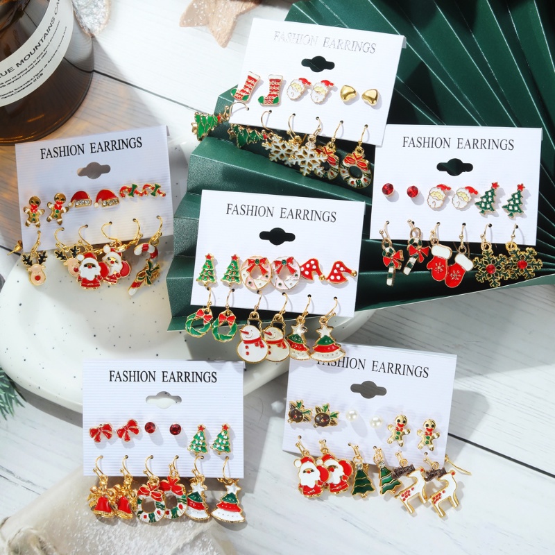 6 Pasang Anting Stud Desain Pohon Natal Rusa Snowman Santa Untuk Aksesoris Anak Perempuan