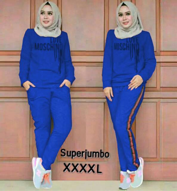 Set mochi SUPER JUMBO, baju senam, training olahraga, training wanita, motif moschino,training jumbo