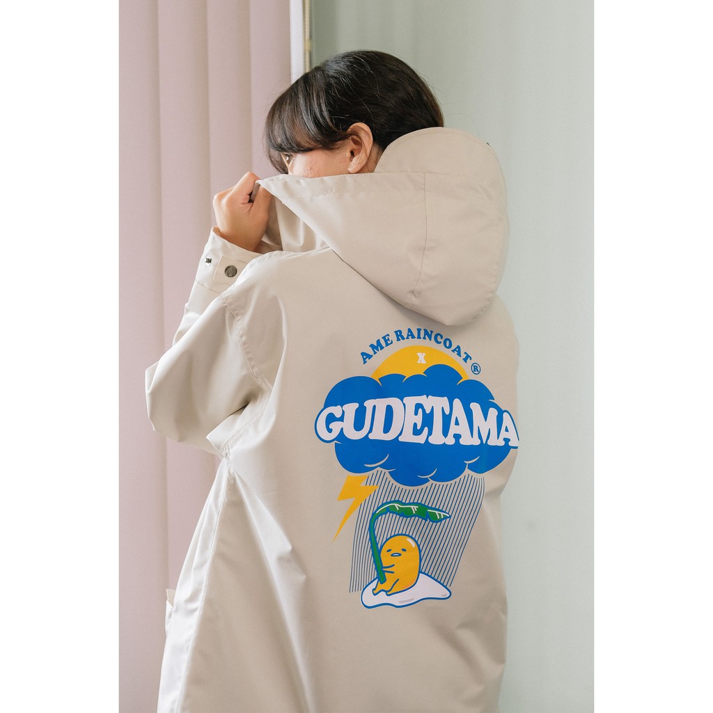 AME RAINCOAT X GUDETAMA - White (Jaket Parka Waterproof Unisex Pria & Wanita)