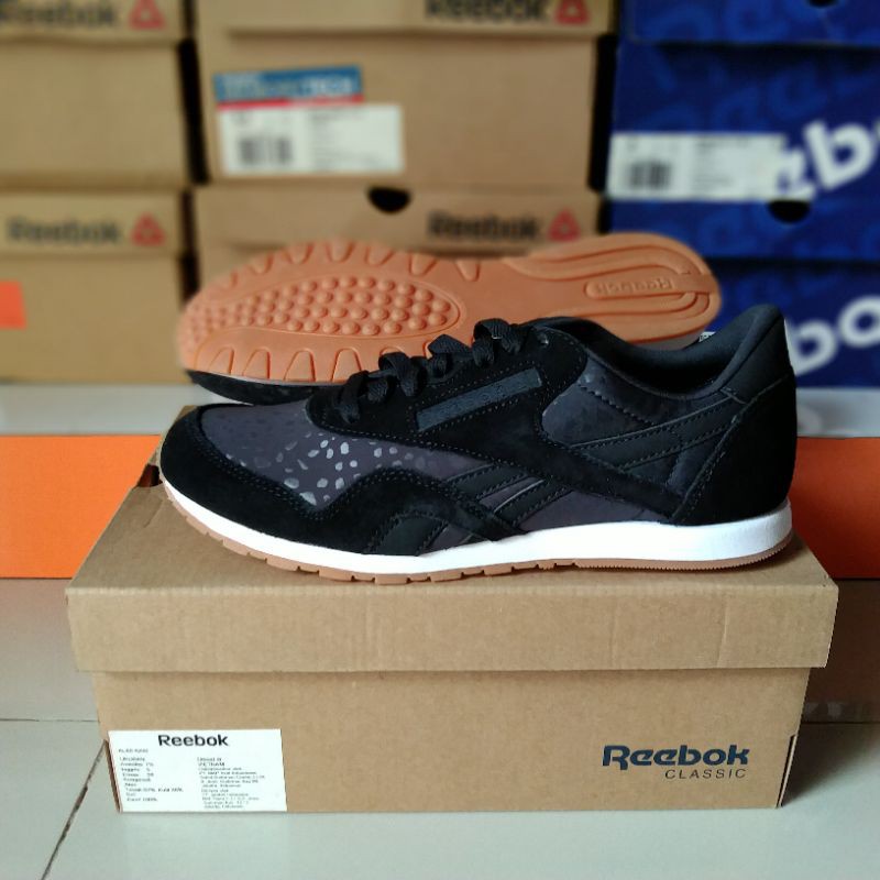 reebok classic nylon slim text lux