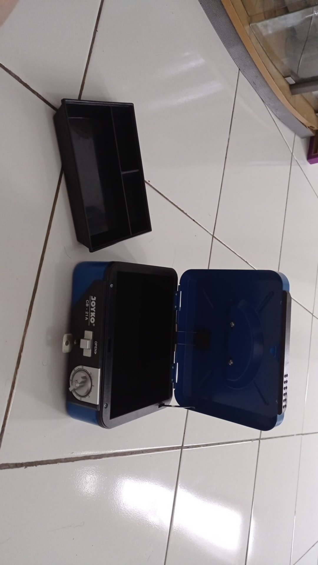 Cash Box Joyko Cb-21a / Kotak Penyimpanan Uang