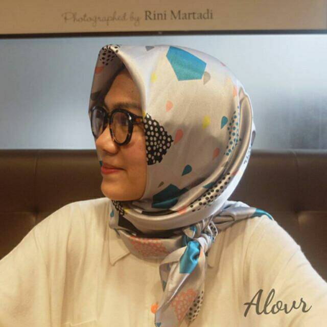 Jilbab satin motif