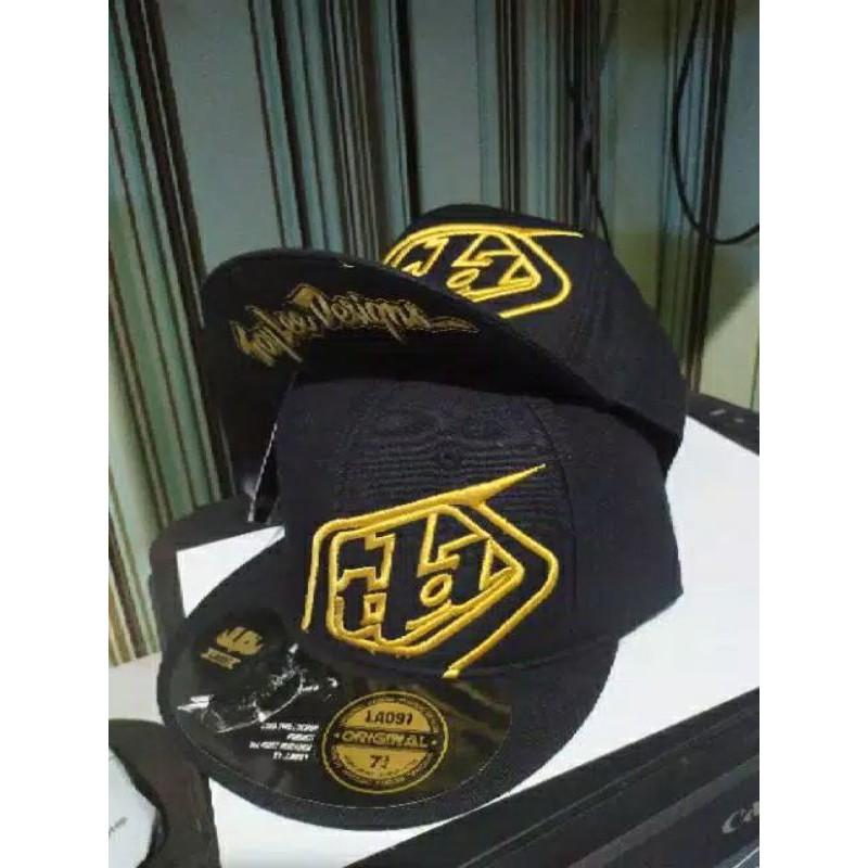 topi sporty snapback TLD