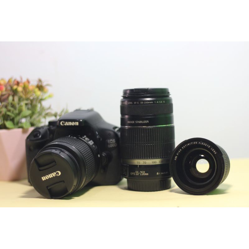 KAMERA CANON EOS 600D 3 LENSA+KIT +TELE DAN BONUS LENSA FISH EYE PALING MURAH LAYAR VLIP