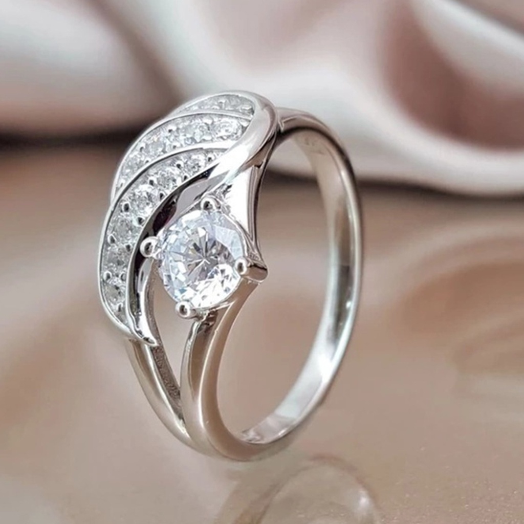 Hu Hu Hu Hu Hu Alat Bantu Pasang Kacamata♡ Cincin Zircon Bentuk Sayap Bahan Alloy Untuk Wanita