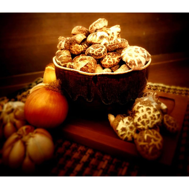 JAMUR SHITAKE (HUAKO) premium quality 300 gram import grade A Shiitake hioko mushroom
