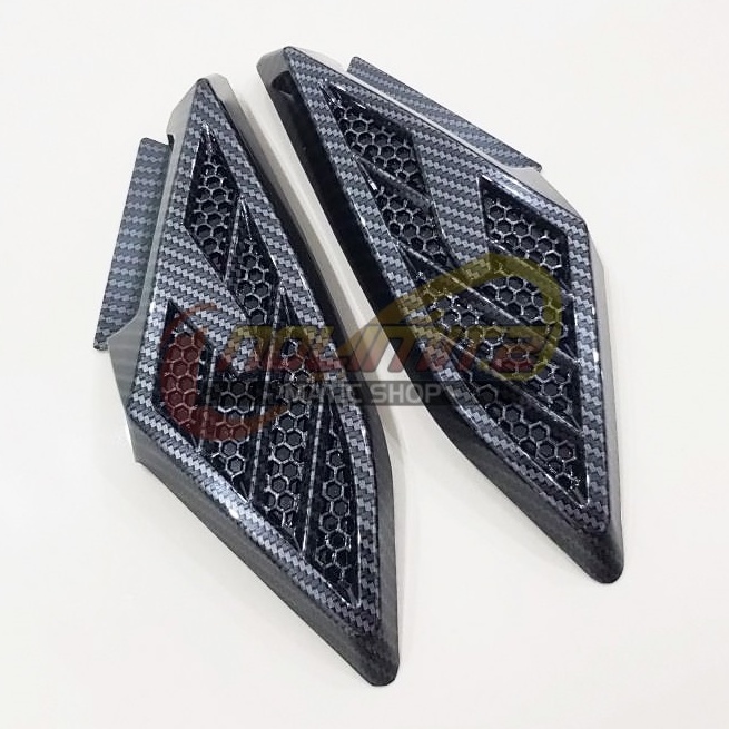 Cover Tutup Pijakan Body Samping NEMO Carbon Yamaha NMAX 2020