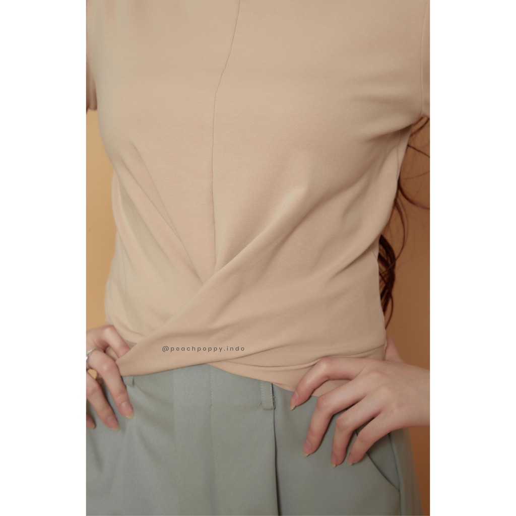 Peach Poppy Crissy Top - Atasan Basic Wanita Turtleneck Lengan Panjang