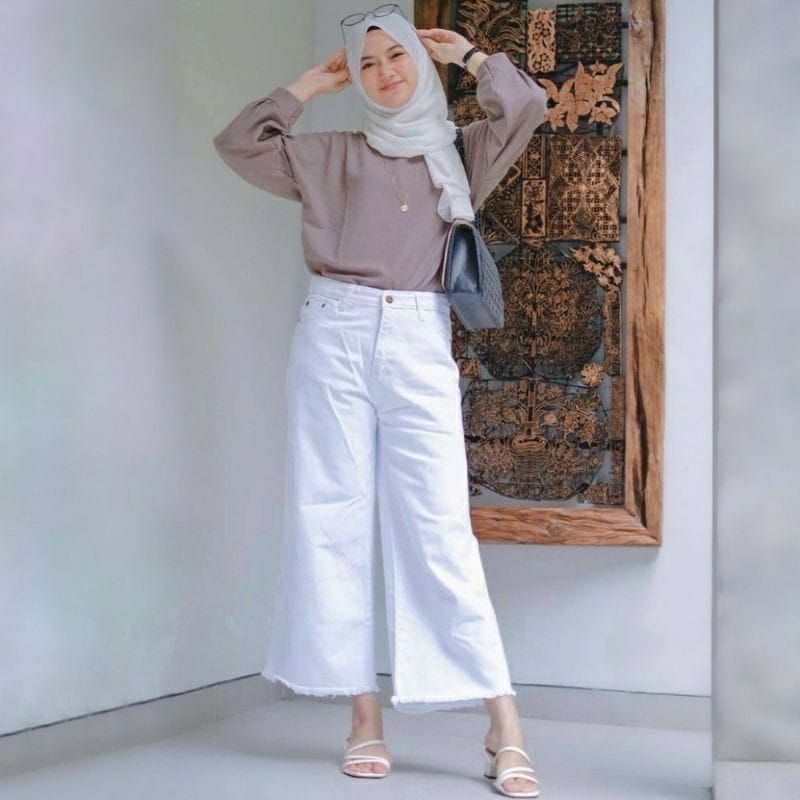 CELANA PNJANG JEANS.//CELANA JEANS WANITA.//CELANA KULOT WANITA.