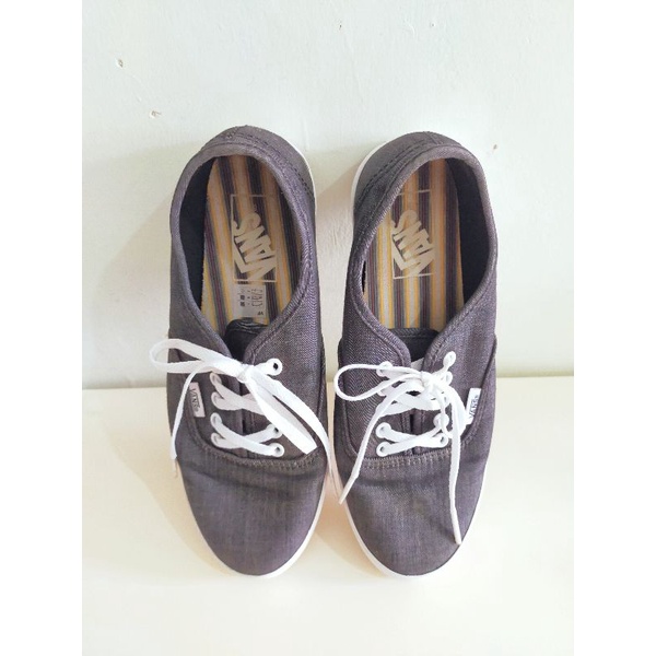 VANS Classic #Preloved