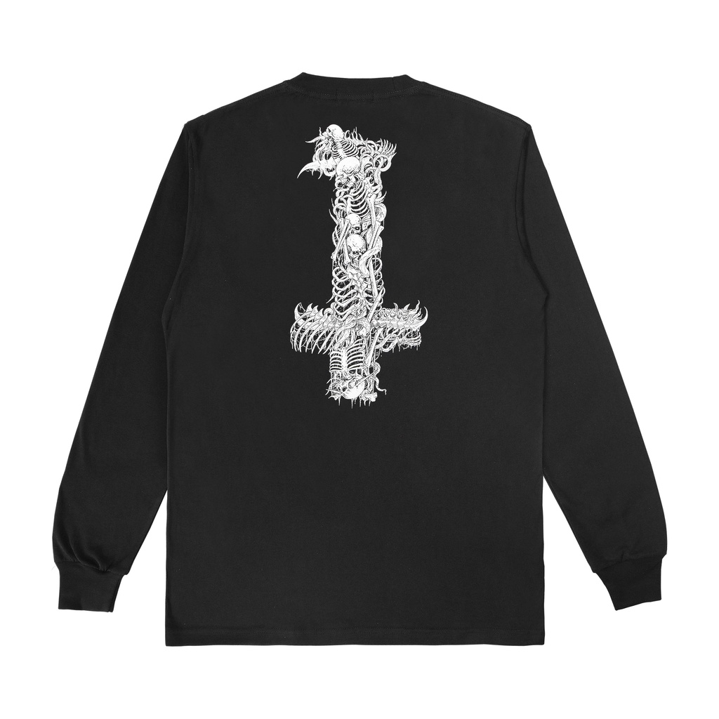 Heretic - Longsleeve T-Shirt - Pile of Skull