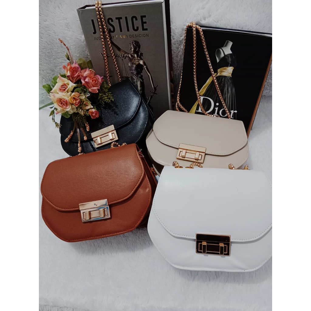 Slingbag Wanita Wilona Tas Selempang Cewek Perempuan Tali Rantai Terbaru IrvanBagshop