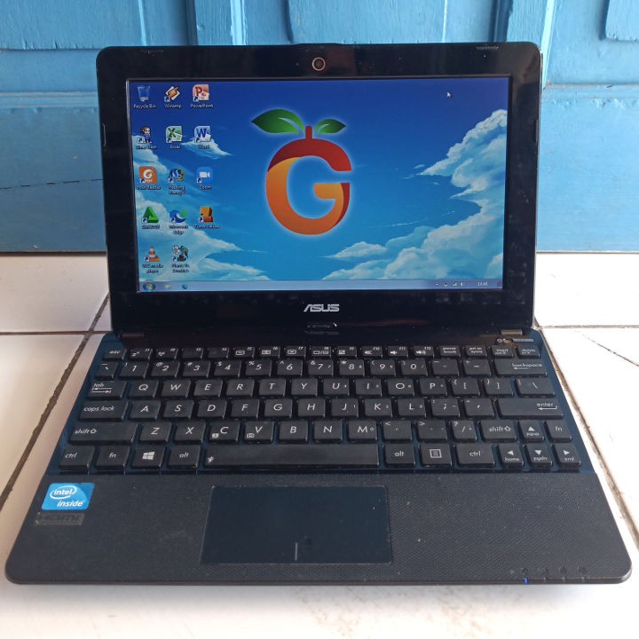 Asus 1015E Warna Biru Intel RAM 2GB HDD 320GB Netbook Notebook Second Bekas