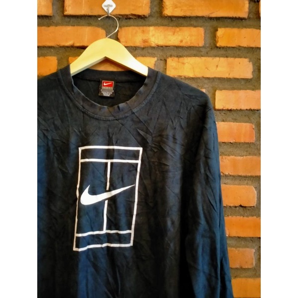 longslevee nike court ( second)