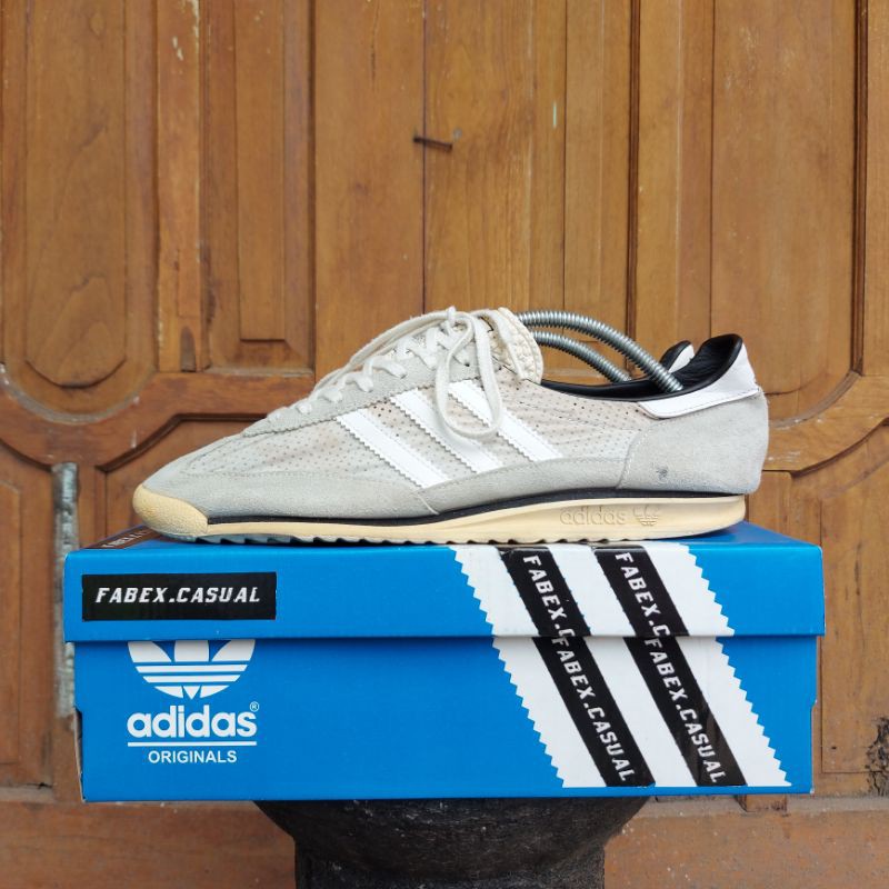 ADIDAS SUPERLIGHT72