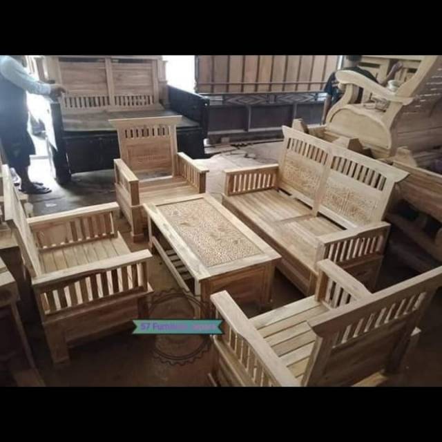 Satu Set Meja & Kursi Untuk Ruang Tamu Kursi Sofa Model Minimalis Jati Mentahan