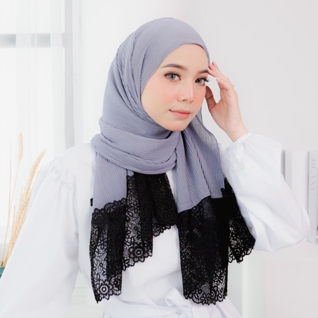 Koyu Hijab Pasmina Plisket Lace import Premium