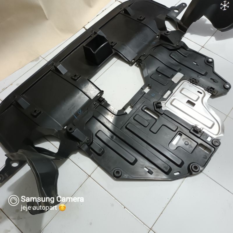 cover deck engine cover engine dek mesin bawah depan CRV RM GEN 4 2013 - 2017  ORIGINAL