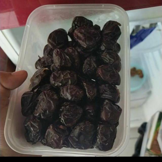 

Kurma ajwa premium 1 kg