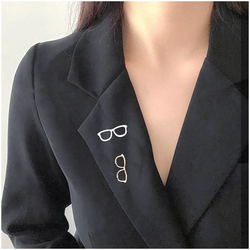 Pin Bros Bentuk Kacamata Bahan Alloy Gaya Retro Korea Untuk Wanita
