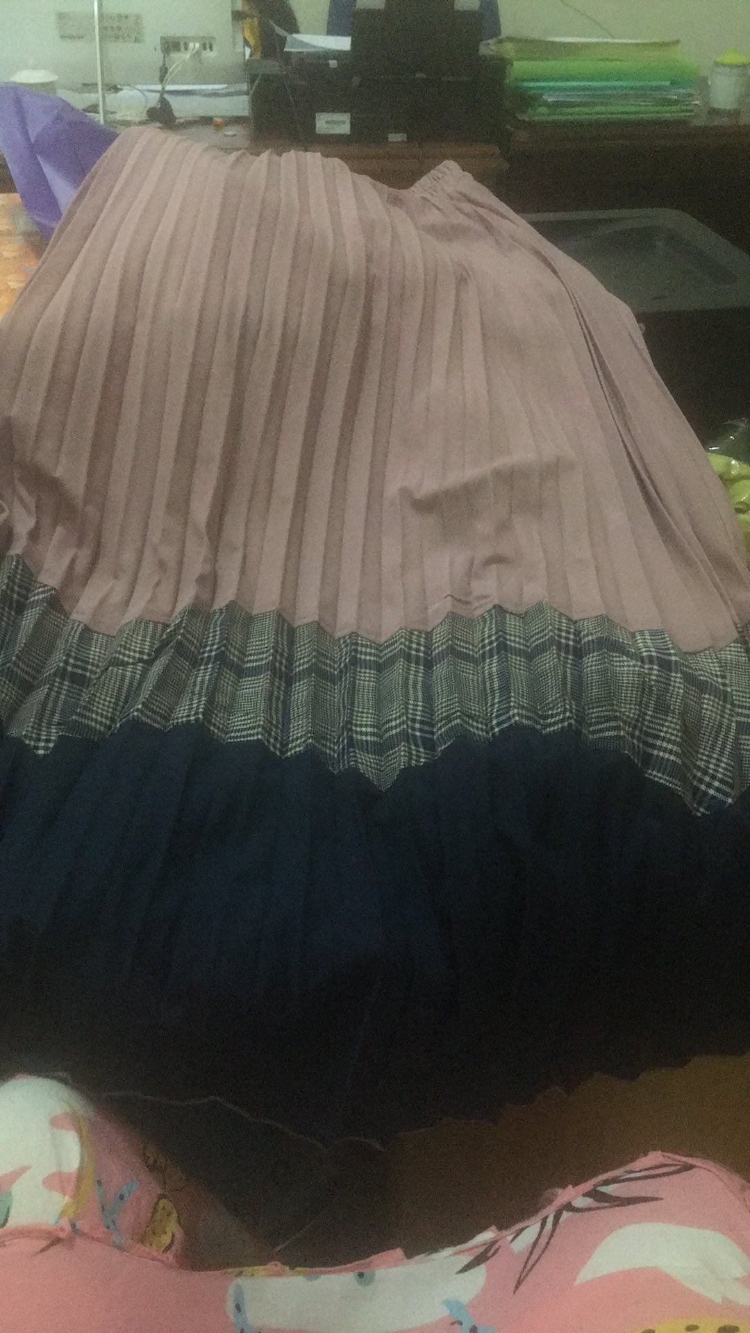 V8116 - Rok Plisket Wanita Pleats Skirt Kombinasi Warna Two Tone