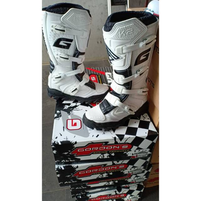 Sepatu boot GORDON K2