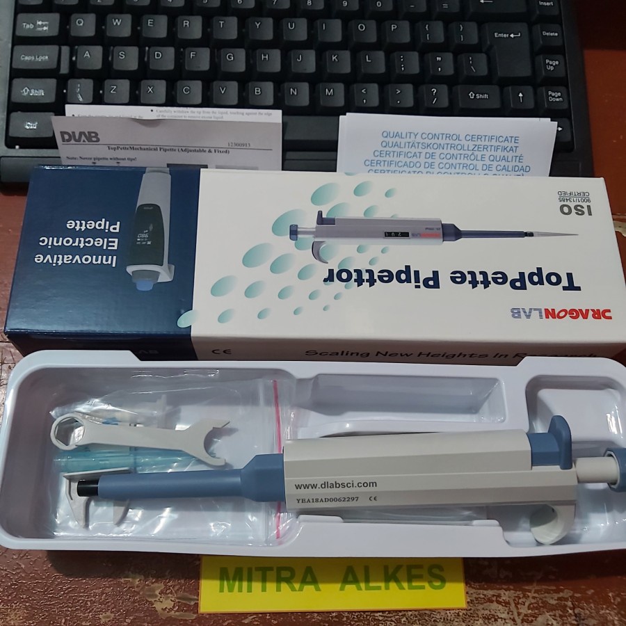 Micropipette Adjustable DRAGON LAB. Micro pipet. Micropipet Adjustabel. Mikro pipet AJS. Mikropipet AJS.