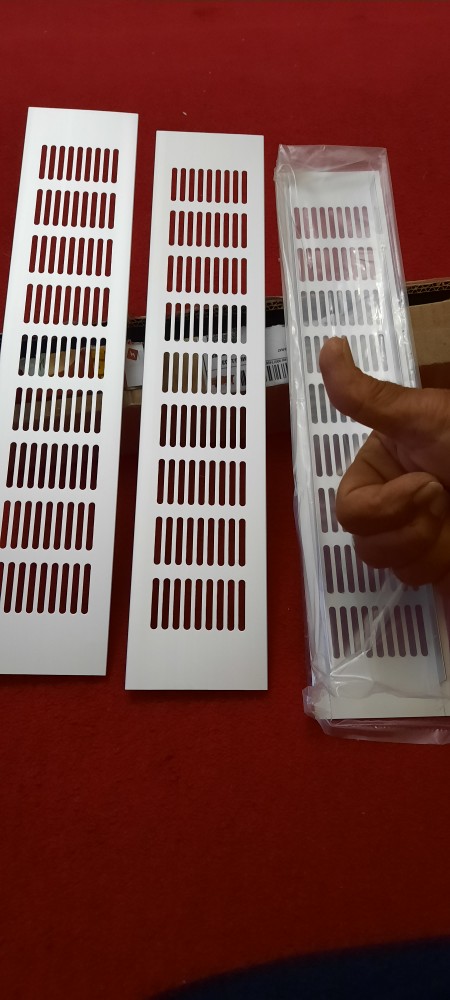 Lobang Angin Aluminium 8 X 40 Cm/lubang Hawa/saringan Udara/ventilasi Lemari