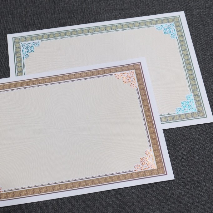 

Kertas Blanko Piagam A4 Simpaty foil sudut RJ4