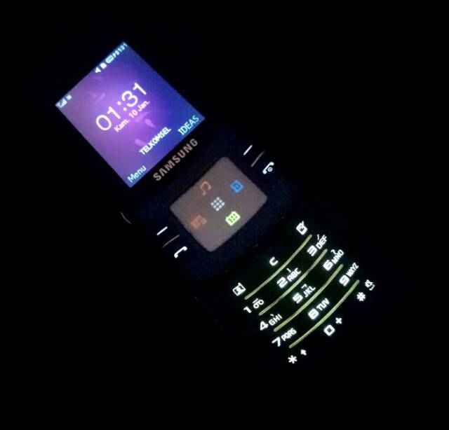 Hp Jadul Samsung S7330 Slide Original Warna Langka Hp Unik Hp Langka Keren Mulus Shopee Indonesia