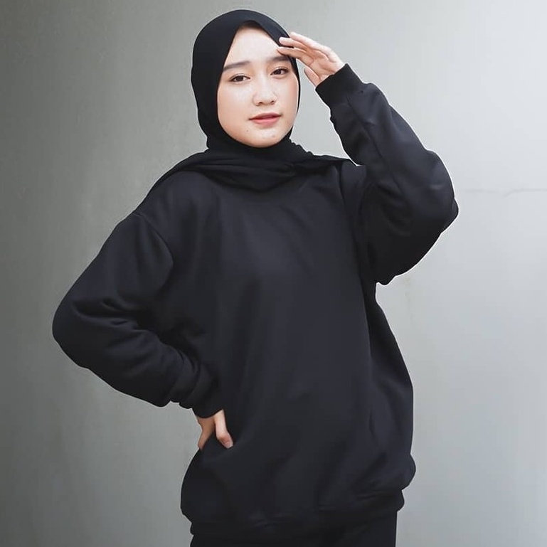 Pro Collection - Basic Sweater Wanita