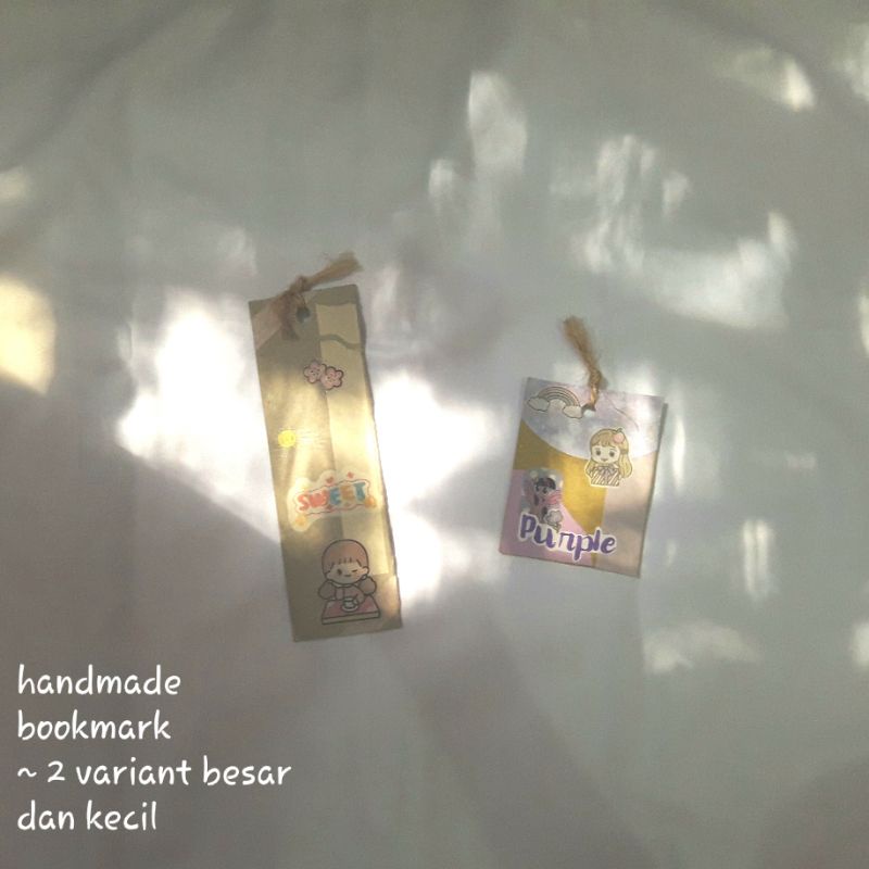 

pembatas buku bookmark aesthetic