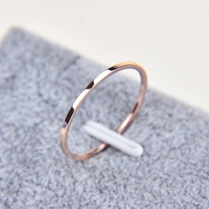 Cincin Pertunangan Dipoles Baja Titanium Sederhana Fashion Wanita