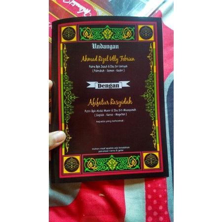 undangan pernikahan unik santri kitab kuning