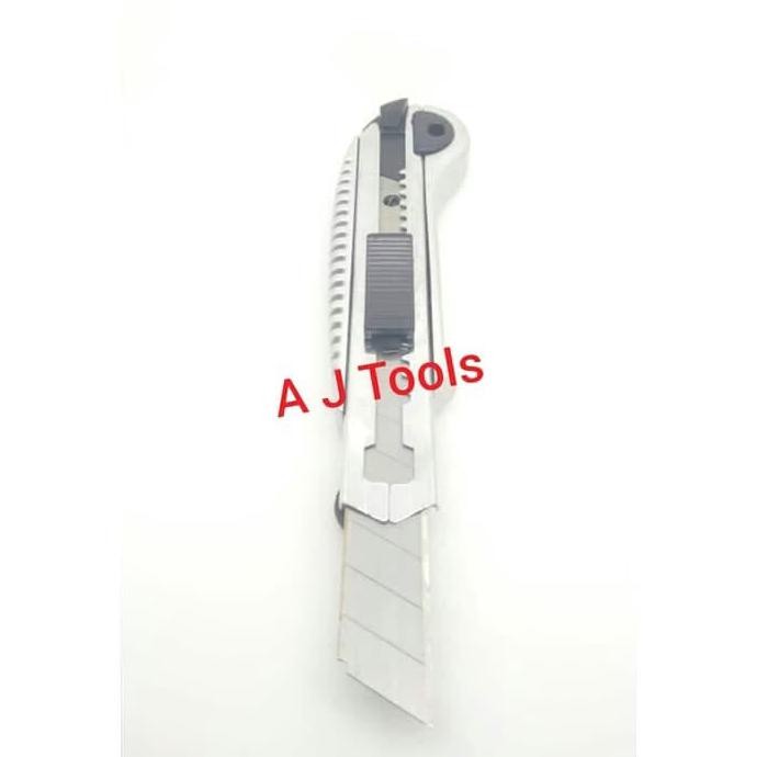 

Segera Miliki Pisau Cutter 5 Blades Dltc Limited