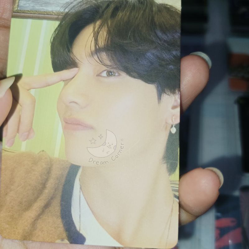 PC rare Taehyung BTS BE ESSENTIALS EDITION OFFICIAL