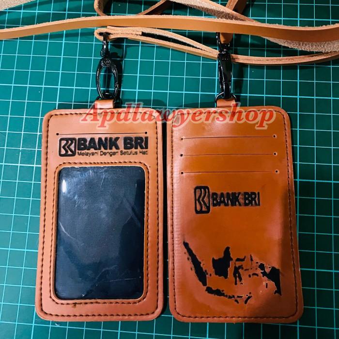 

Zahwa | Name Tag Id Card Tali Grafir Laser Bank Bri 4 Slot Card Kulit Coklat
