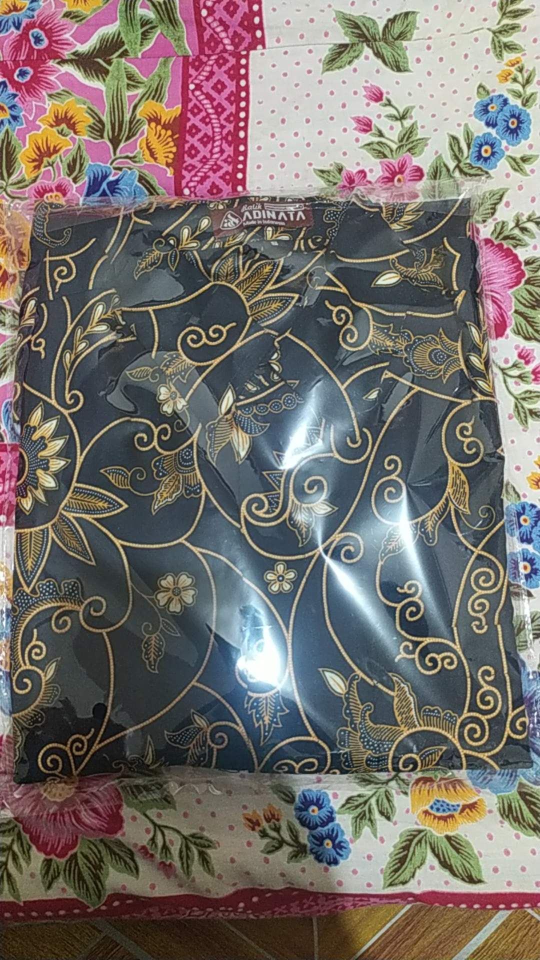 Hem Pendek Adinata Batik Arion