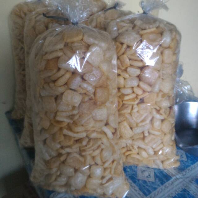 

Krupuk kulit /rambak kulit sapi produksi MAHIRA BUN JUNIOR cawas klaten