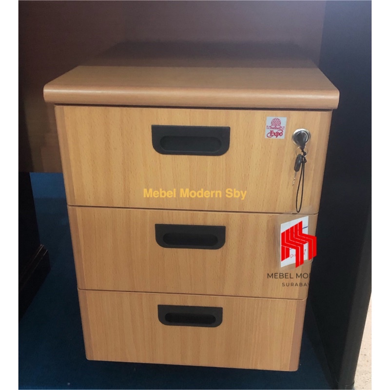 Meja Nakas minimalis 3 laci