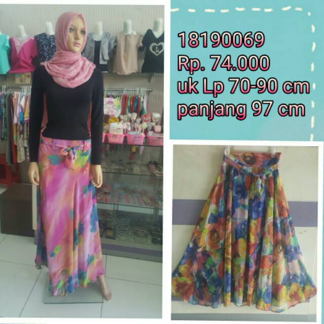 Rok panjang motif bunga