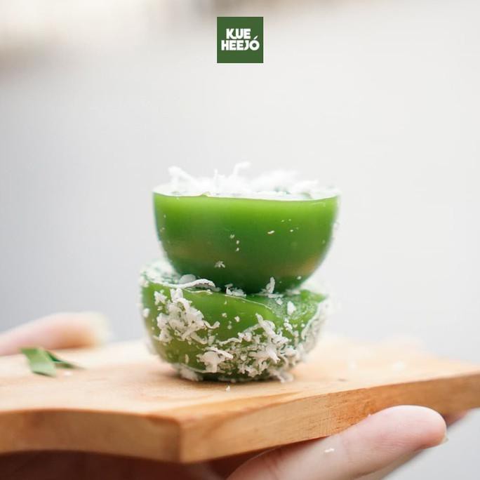 

KUE IJO ( isi 12 ) - Pandan