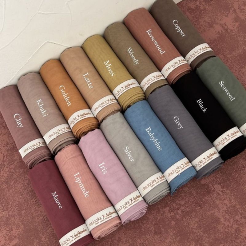 Paris Uwi NHS looks X Dwihanda