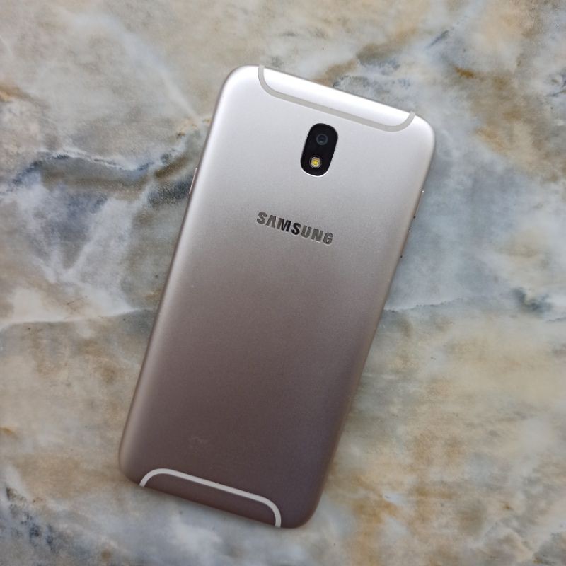 Samsung J7 Pro NFC ram 3 internal 32 gb seken