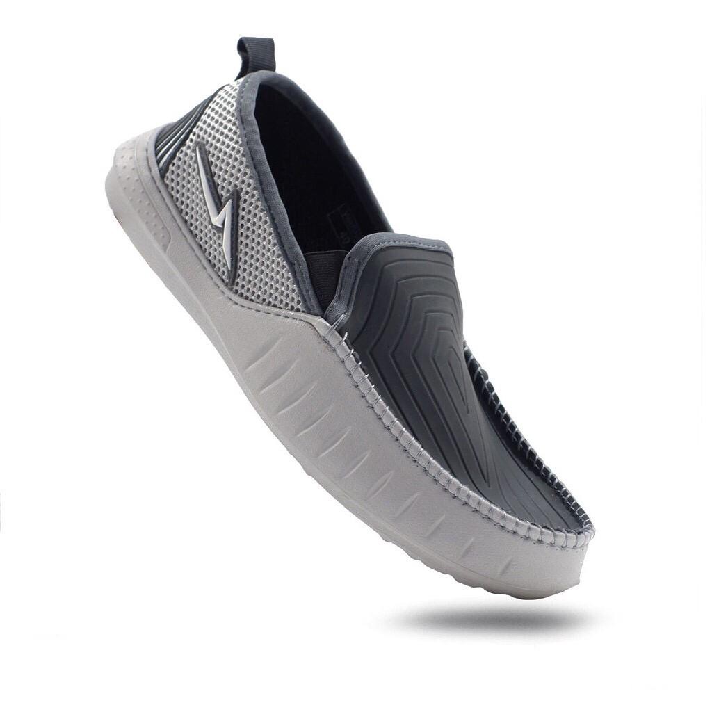Sepatu Slip On Pria ANDO Warner Ukuran 39 - 43