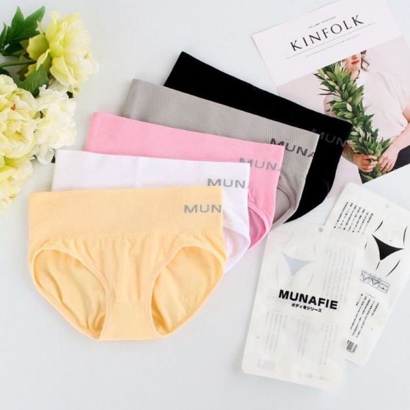 

-NO BRAND- MUNAFIE Seamless Panties