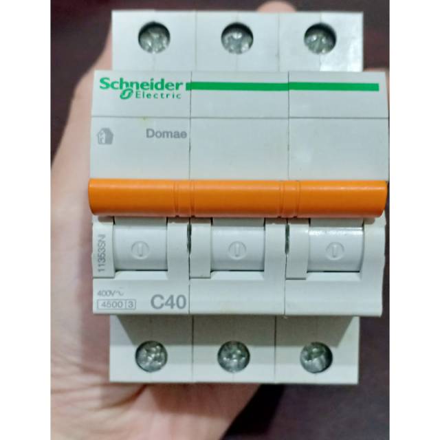 Mcb 3phase Domae 40A schneider electric.