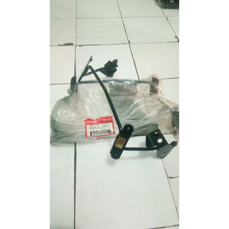 BREKET VISOR PECE LAMPU PECE