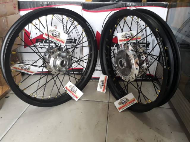 Paketan Velg Rx king 215 250 ring 17 velg Rossi sama rakit