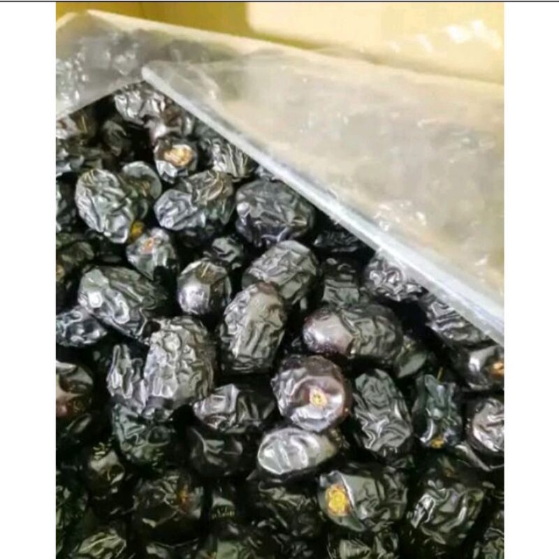 

Kurma Ajwa Asli Madinah Kualitas premium 3kg